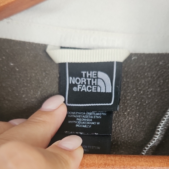 North Face Women's Two-Tone Jacket - Picture 2 of 4